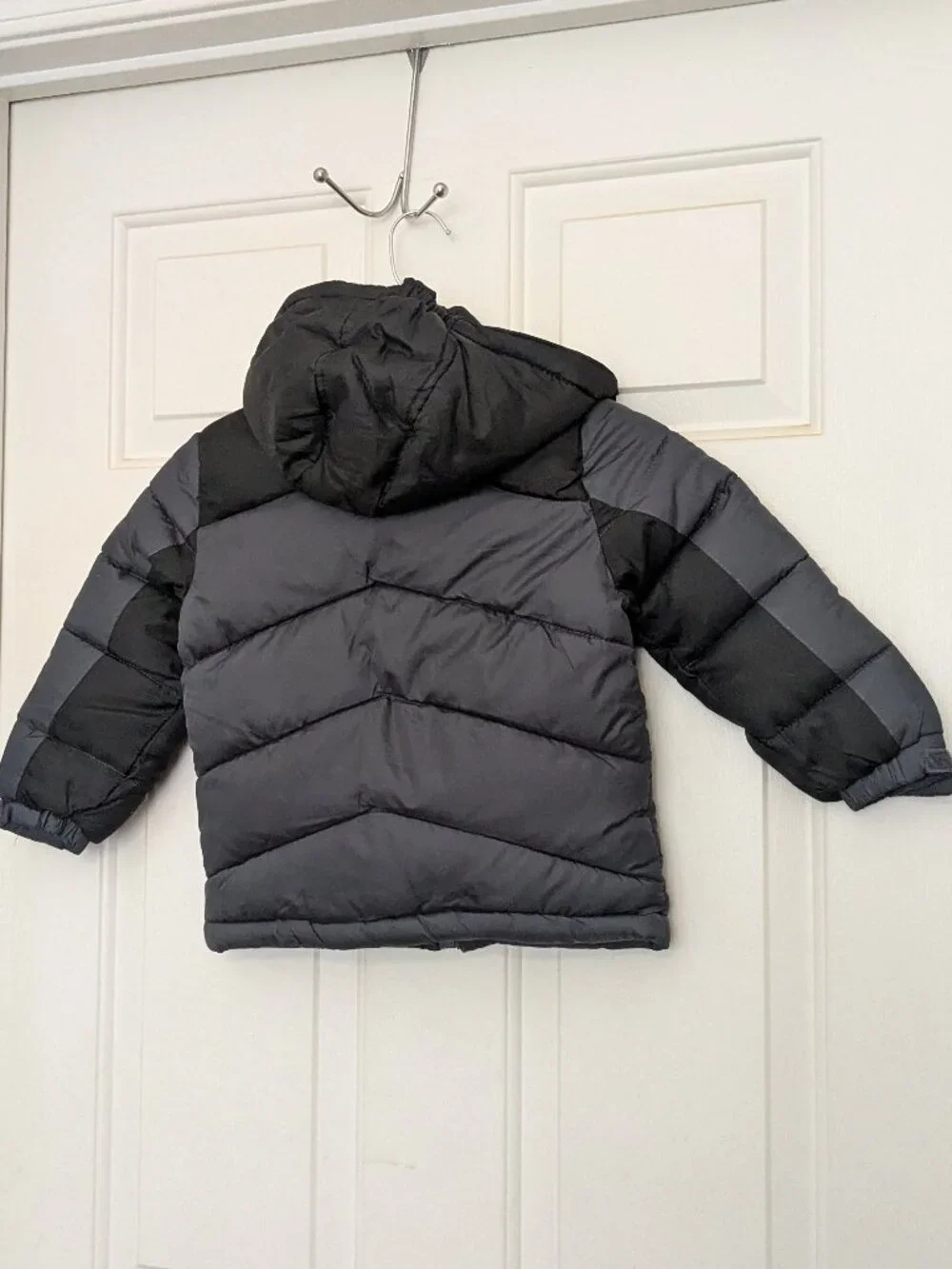 Vertical'9 Toddler Boys Gray & Green Puffer Jacket Hooded Coat 4T NWT